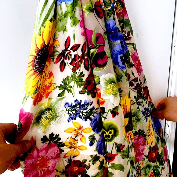 Floral maxi dress by Alice+Olivia - Picture 4 of 5